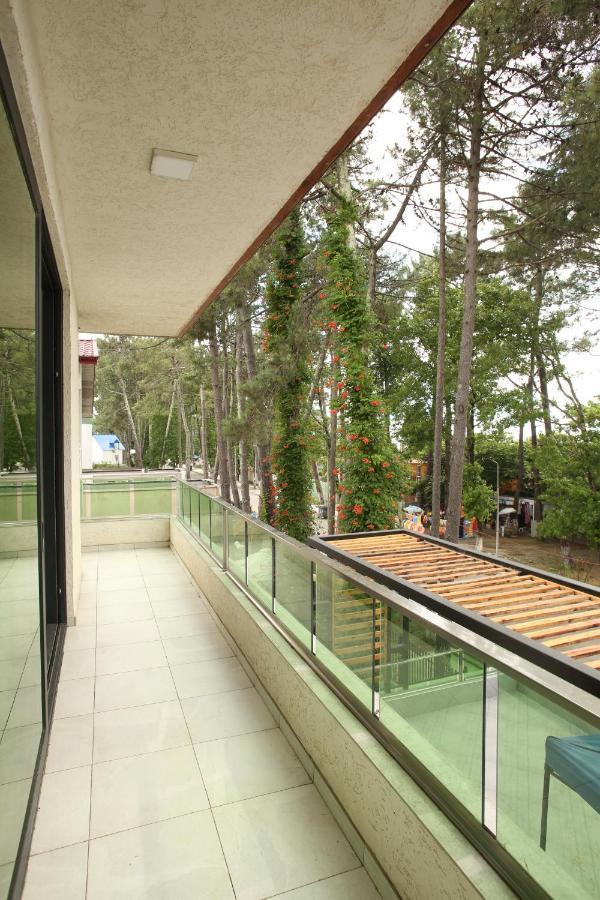 Magnetiti Hotel Ureki Bagian luar foto
